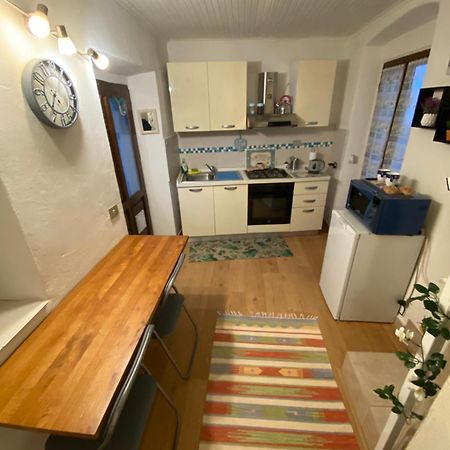 Casa Baiettini 9 Bed & Breakfast อินตรา ภายนอก รูปภาพ